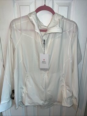 NWT Lululemon White Windbreaker Jacket with Hood